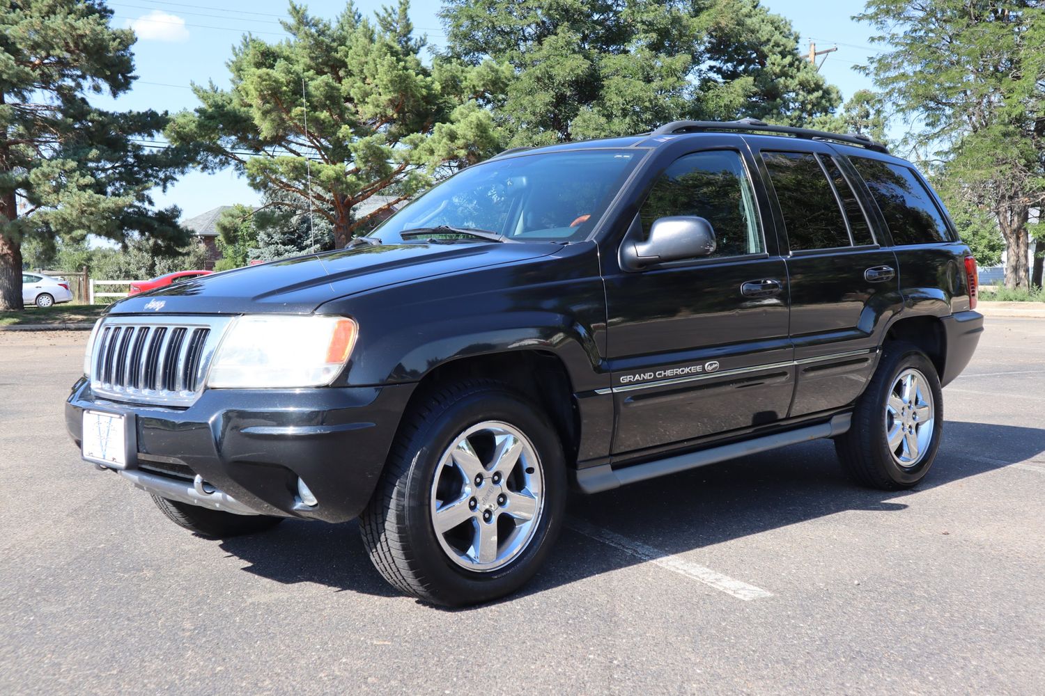 2004 Jeep Grand Cherokee Overland | Victory Motors of Colorado