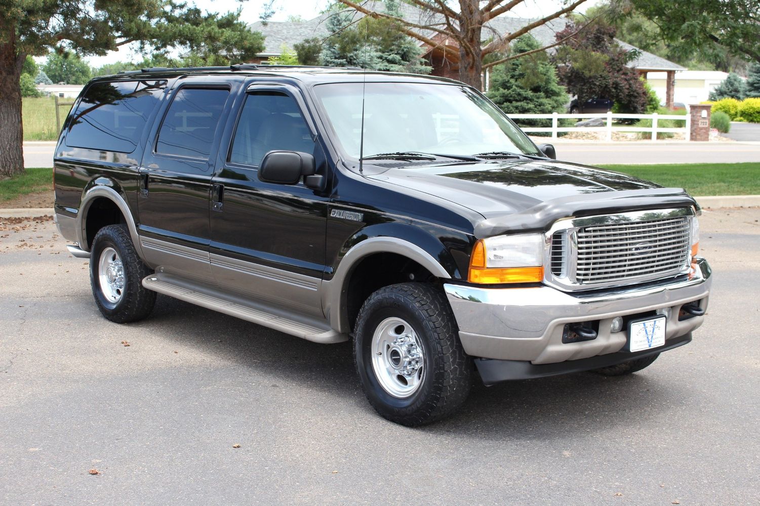 2001 Ford Excursion Limited | Victory Motors of Colorado