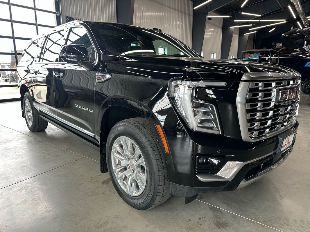 2025 GMC Yukon Denali's photo