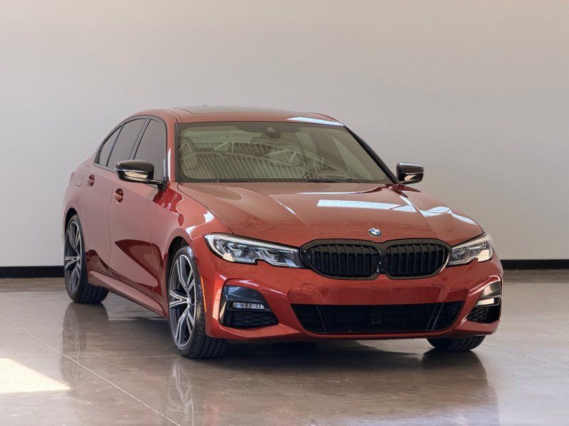 2021 BMW 3 Series 330i's photo