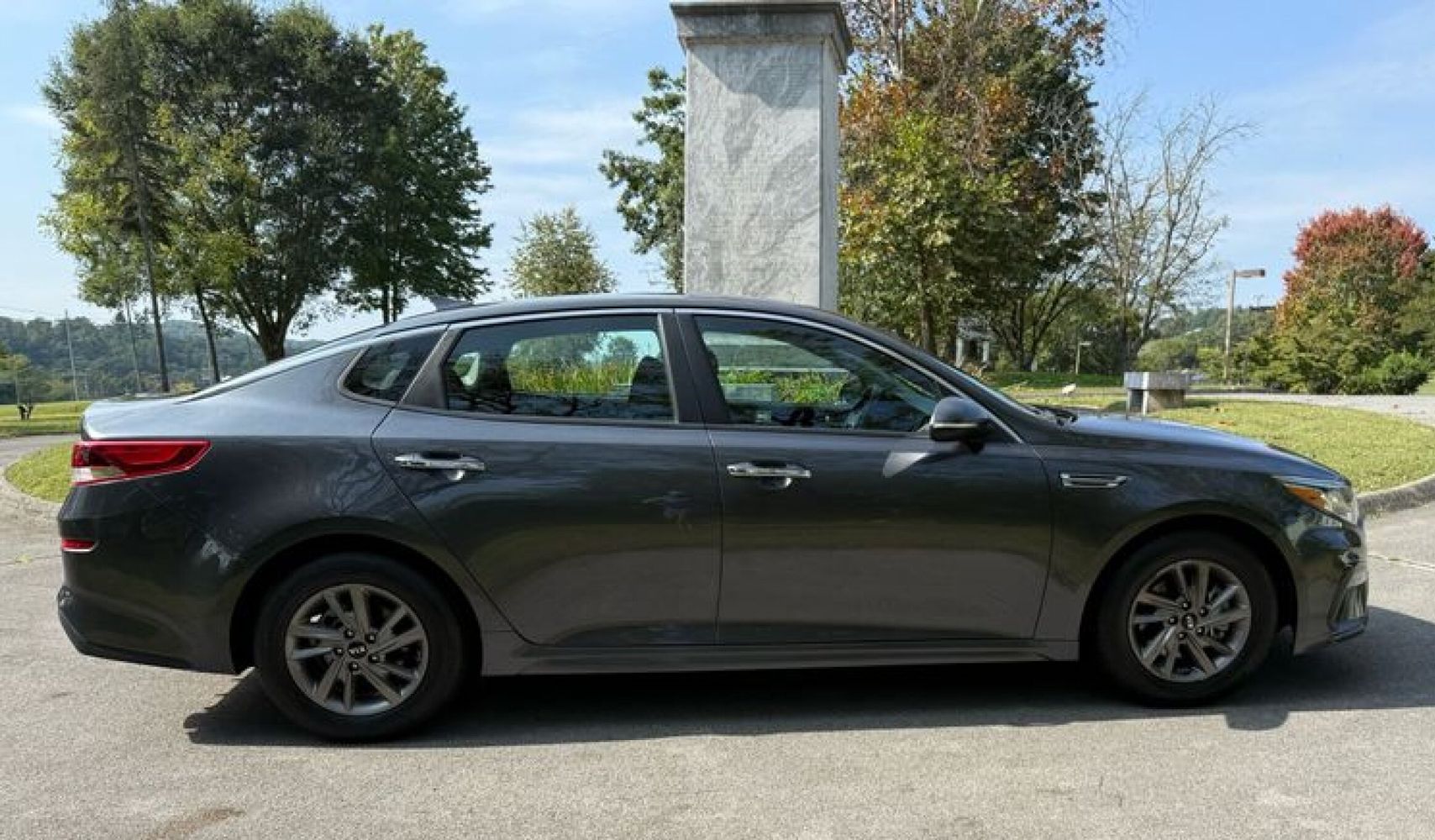 2020 Kia Optima LX photo 5