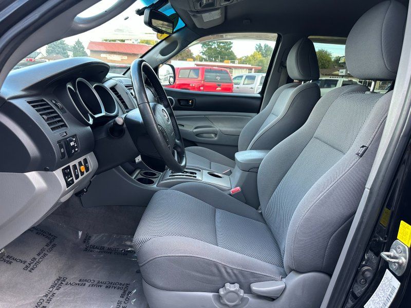 2011 Toyota Tacoma Base V6 photo 13