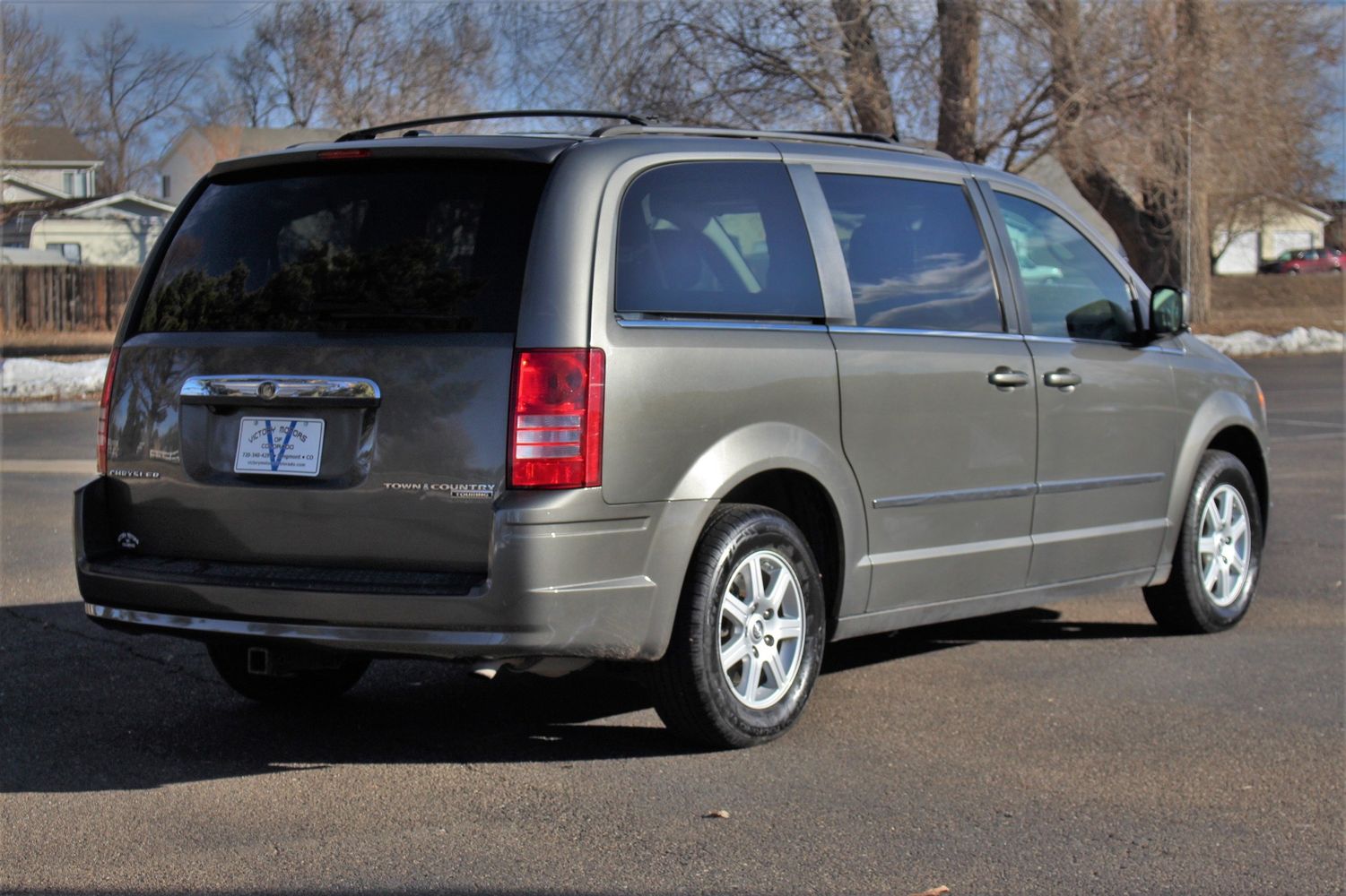 2010 Chrysler Town and Country Touring Plus Victory