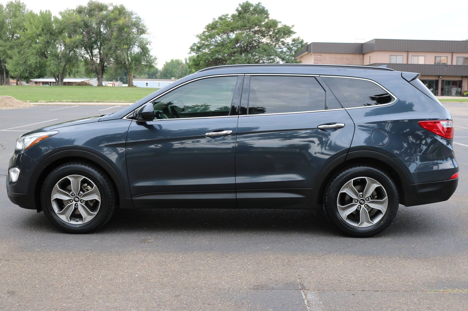 2015 Hyundai Santa Fe GLS | Victory Motors of Colorado