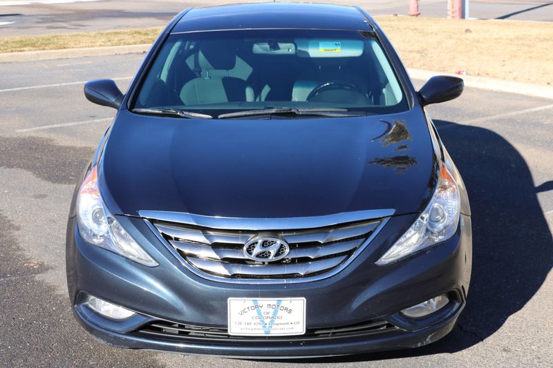 2013 Hyundai Sonata Photos