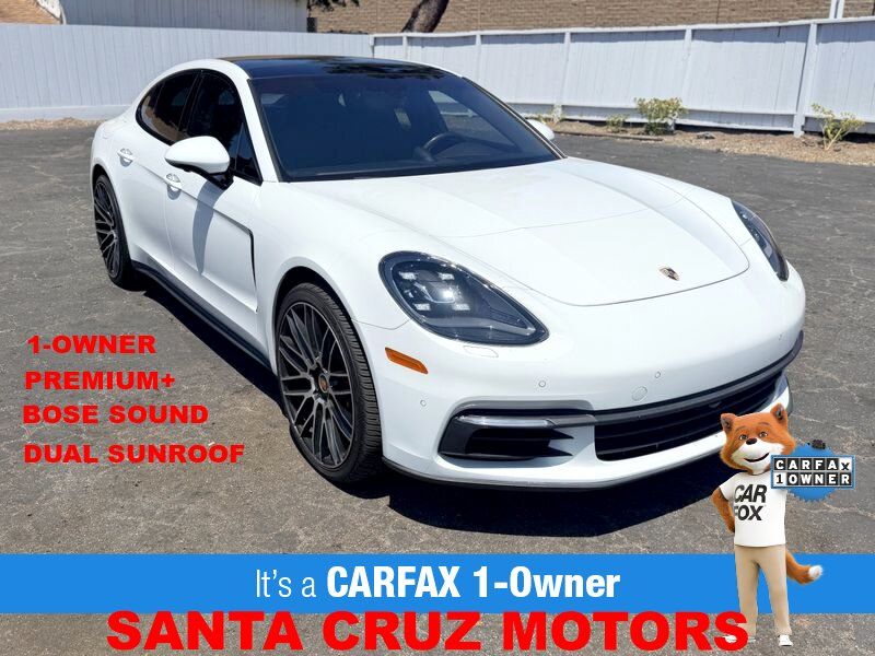 2017 Porsche Panamera 