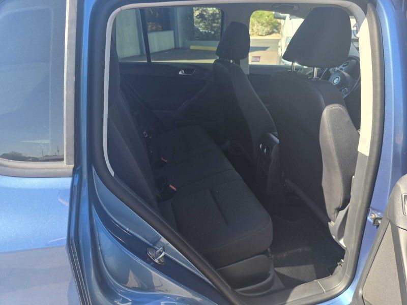 2017 Volkswagen Tiguan S Limited photo 17
