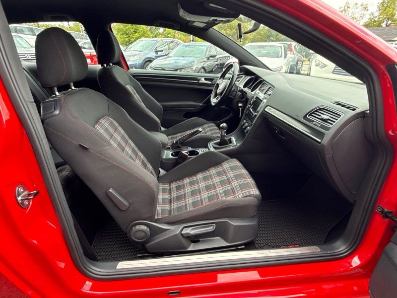2015 Volkswagen Golf GTI S photo 15