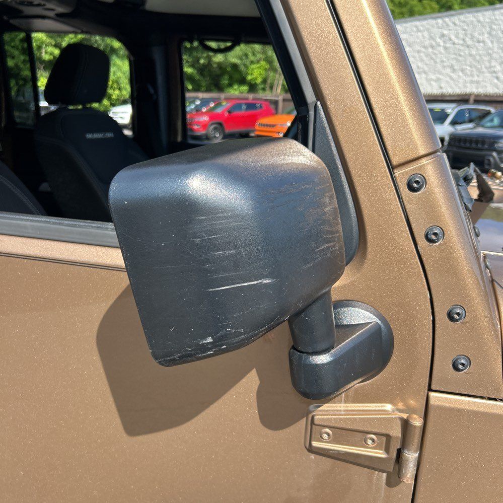 2015 Jeep Wrangler Unlimited 53
