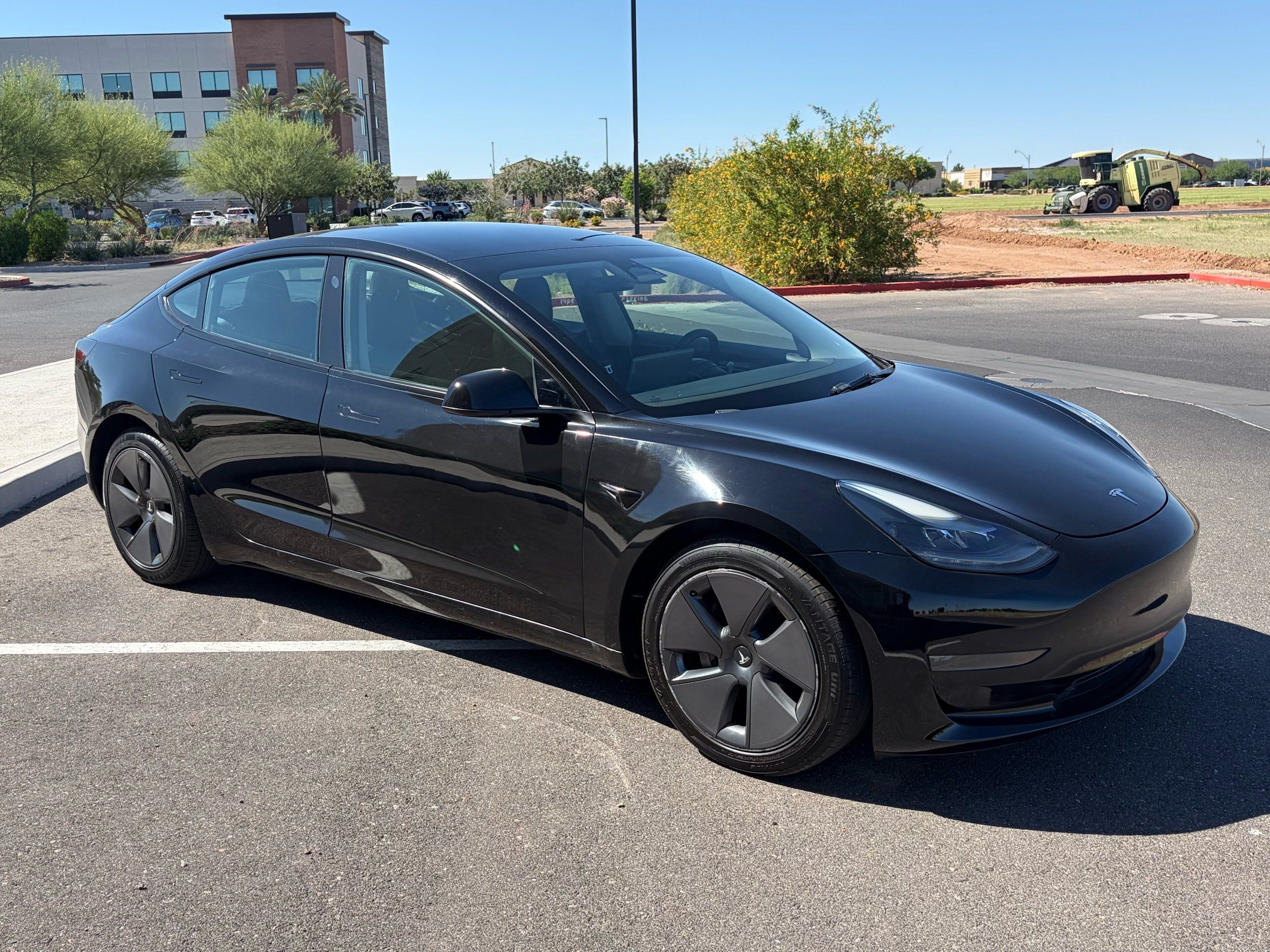 2023 Tesla Model 3 -'s photo