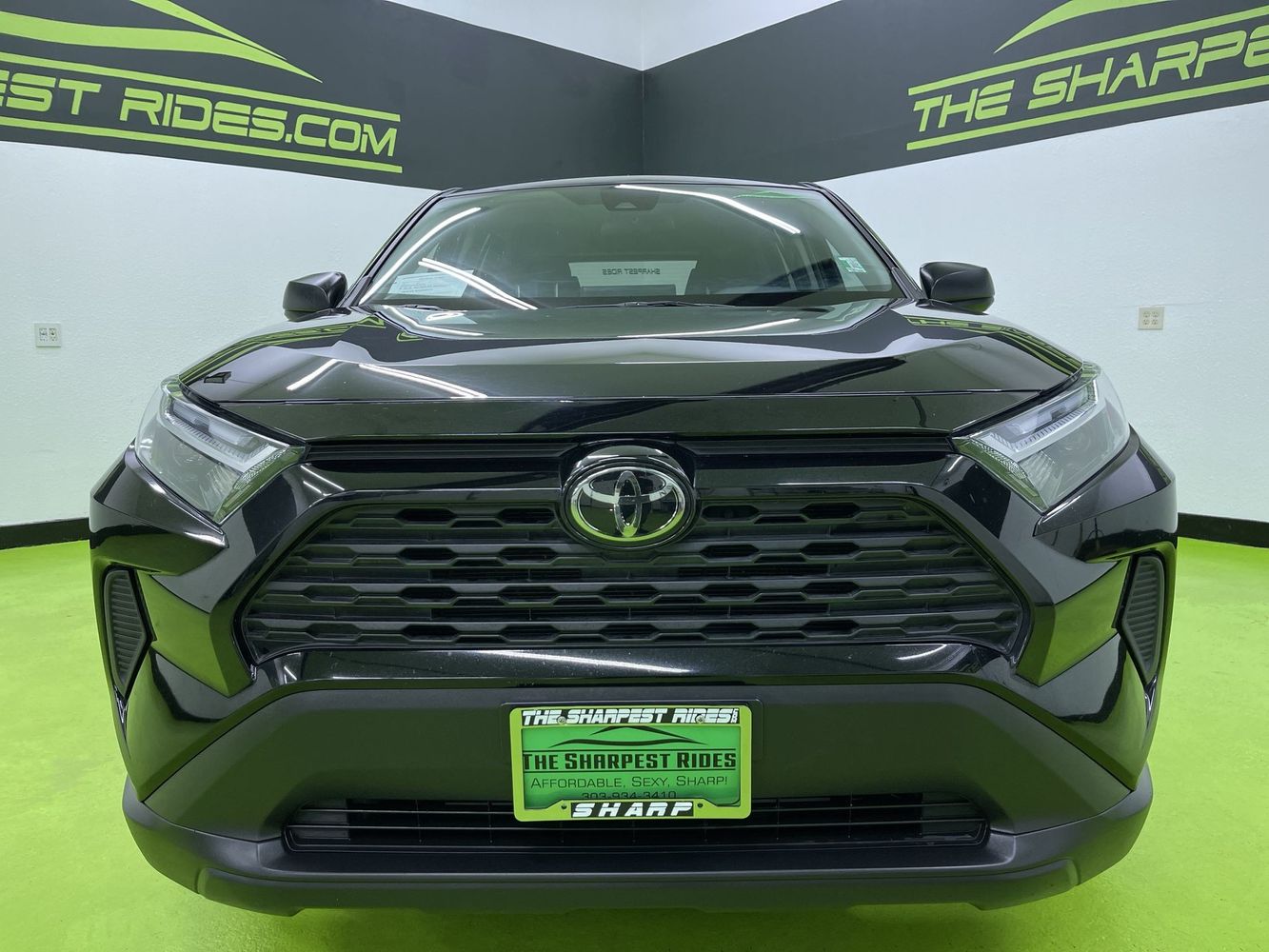2024 Toyota RAV4 LE photo 3