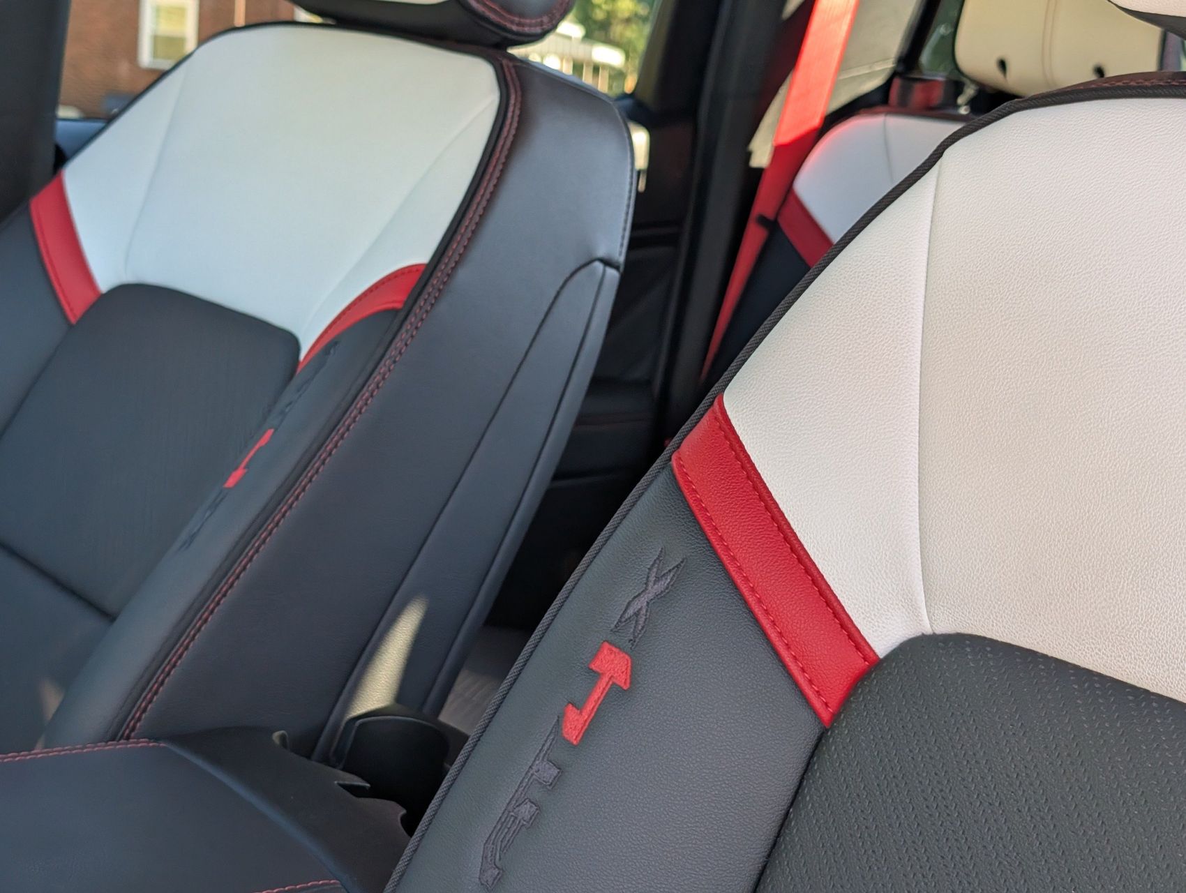 2025 GMC Canyon 78