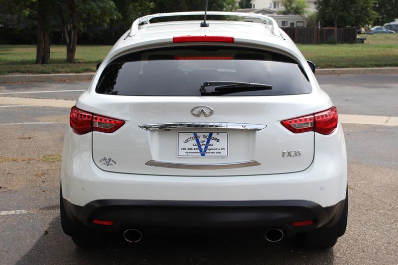 B3KUF32YCXW7JV.jpg?h=500