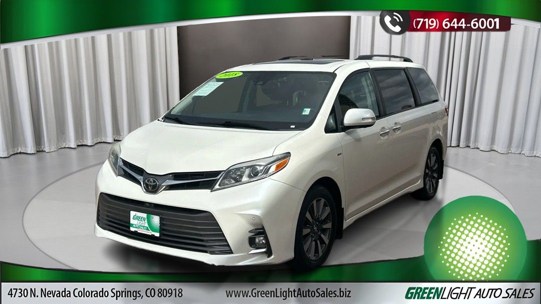 2018 Toyota Sienna Limited V6 AWD 7-Passenger's photo