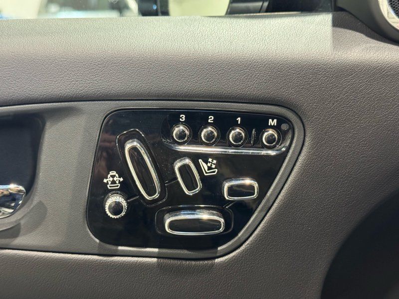 2012 Jaguar XK XKR, photo 25