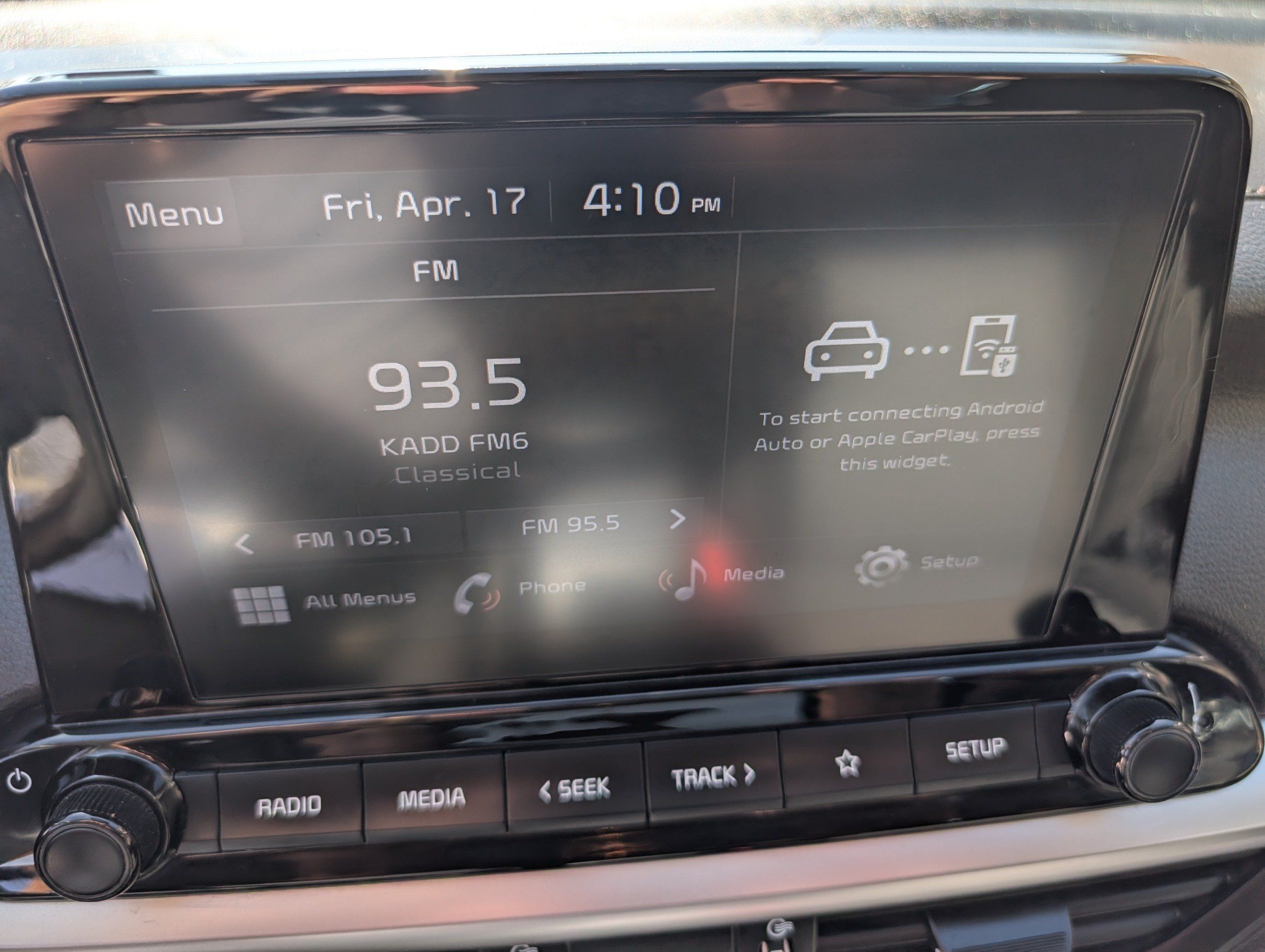 2023 Kia Forte LX - Photo 11