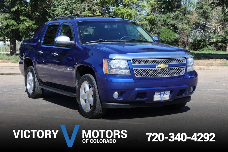 2013 Chevrolet Avalanche LT Black Diamond | Victory Motors of Colorado