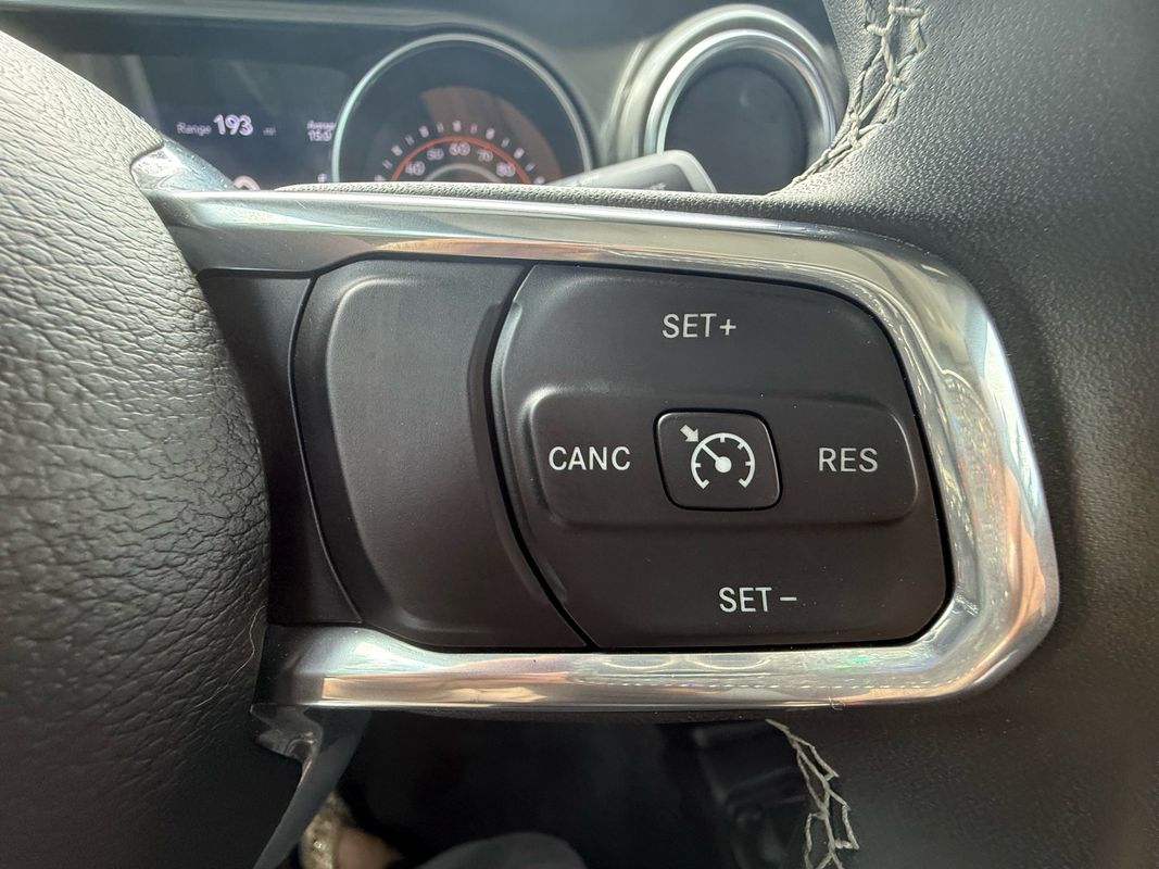 2023 Jeep Gladiator Overland - Photo 13