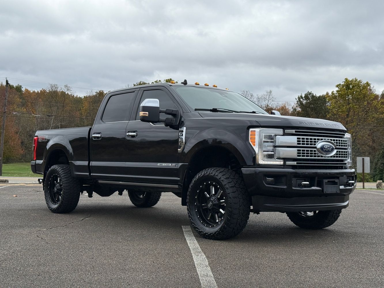 2019 Ford F-350 Platinum photo 3
