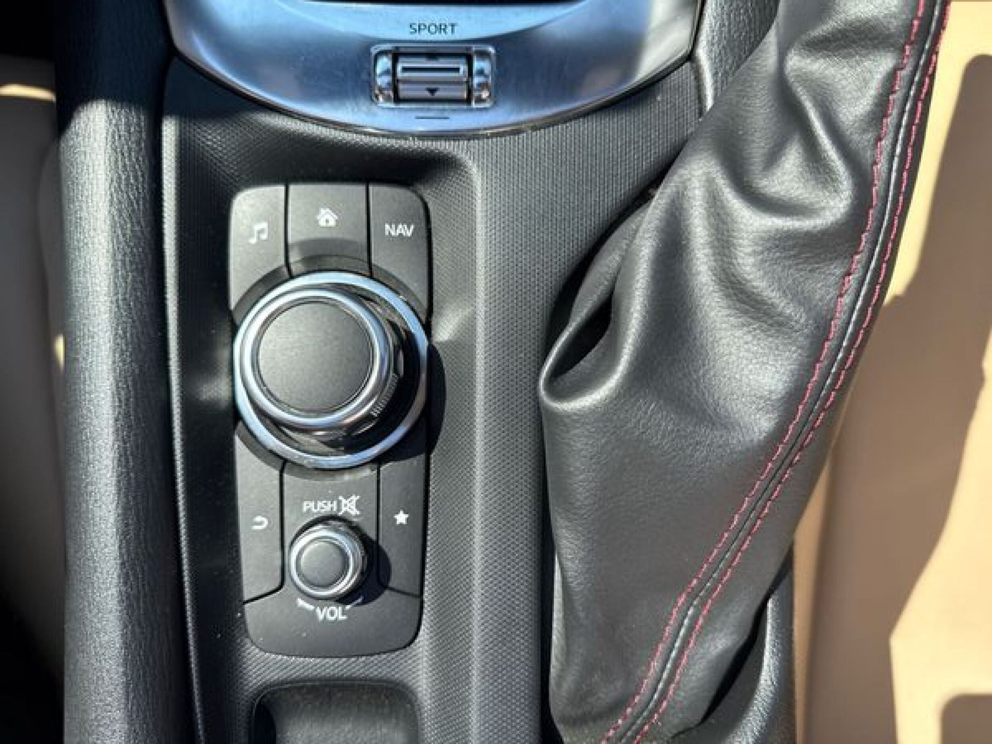 2019 Mazda MX-5 Miata Miata RF Grand Touring photo 40