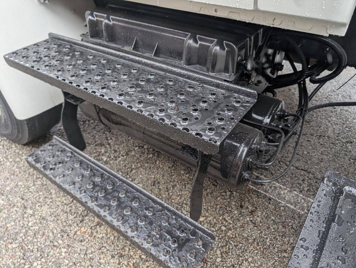 2011 International DuraStar 4300 76