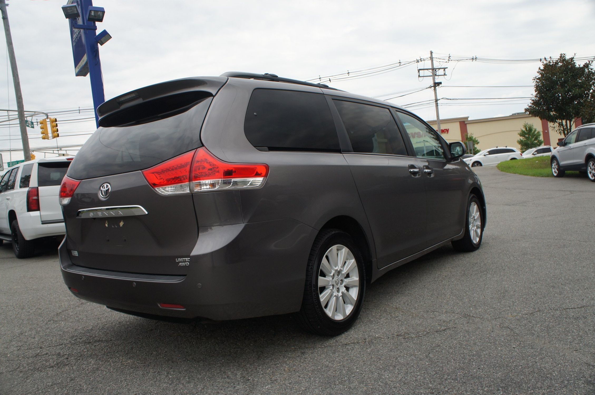 2012 Toyota Sienna Limited 7-Passenger | Zoom Auto Group - Used Cars ...