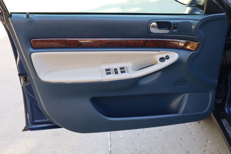 アウディA4 2001 Audi A4 1.8T Avant quattro | Victory Motors of Colorado