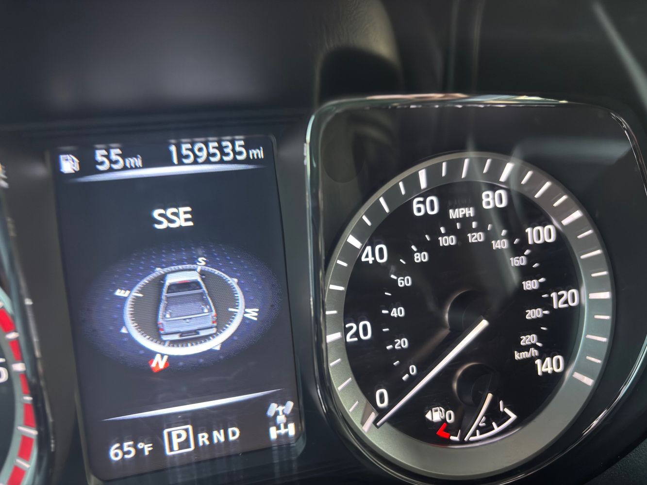 2016 Nissan Titan PRO-4X photo 23