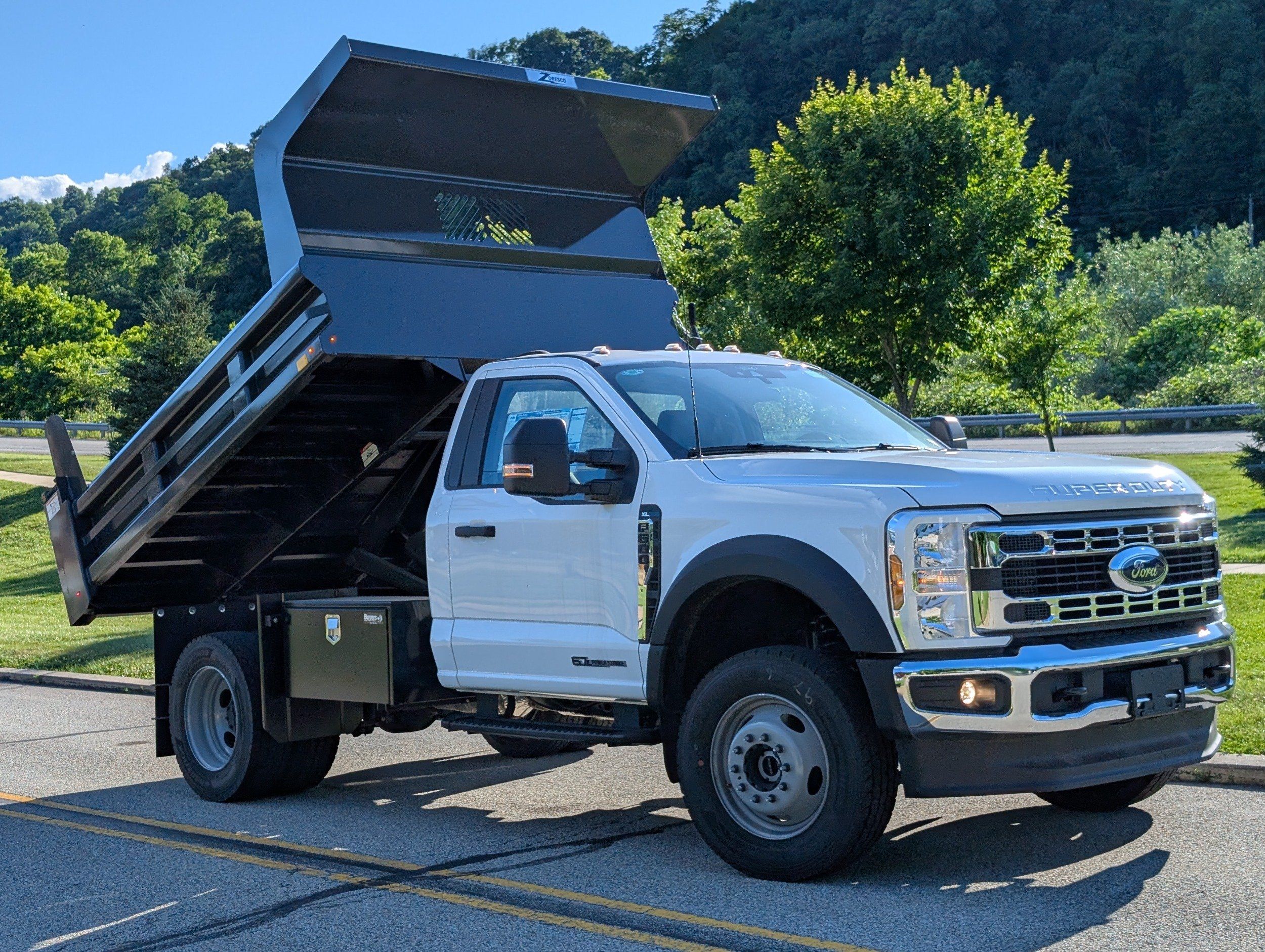 2025 Ford F-600 Super Duty Chassis Cab XL - Photo 78