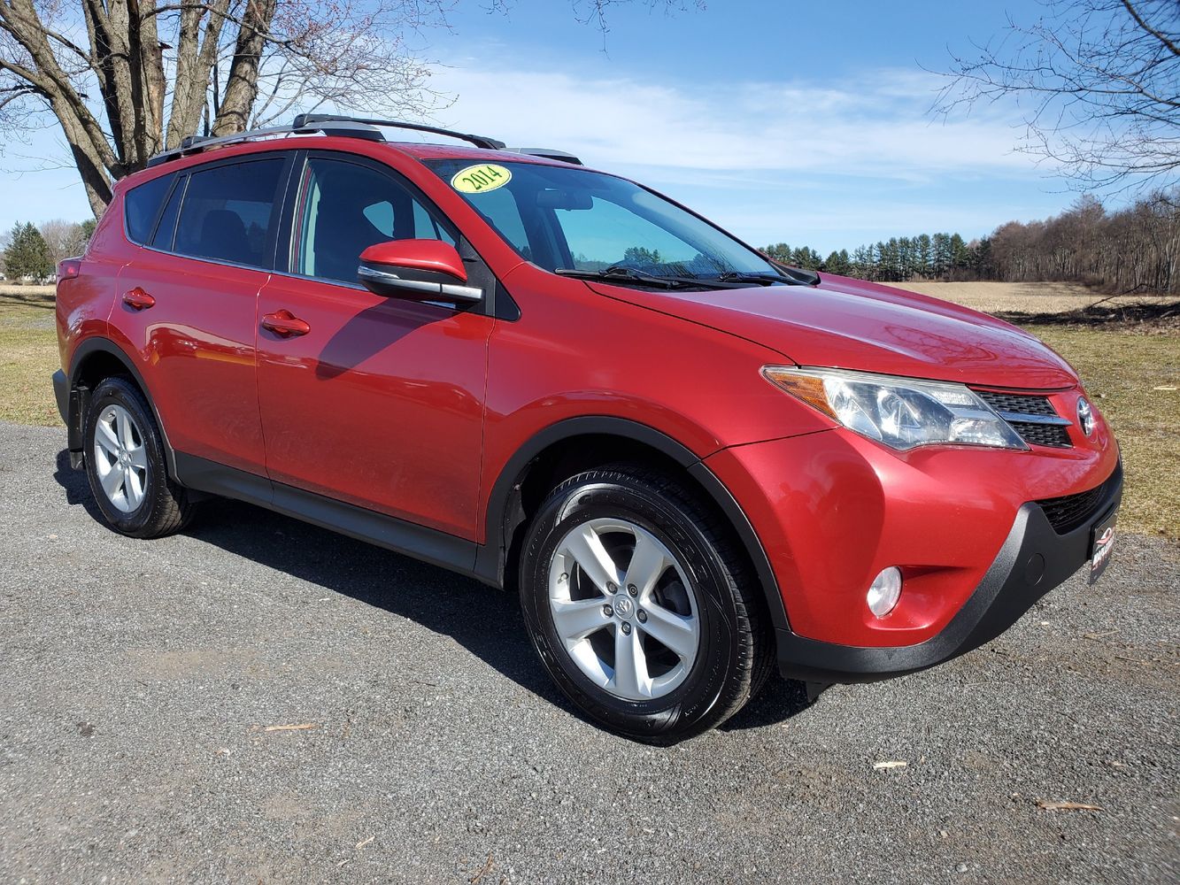 2014 Toyota RAV4 XLE Mapledale Motors