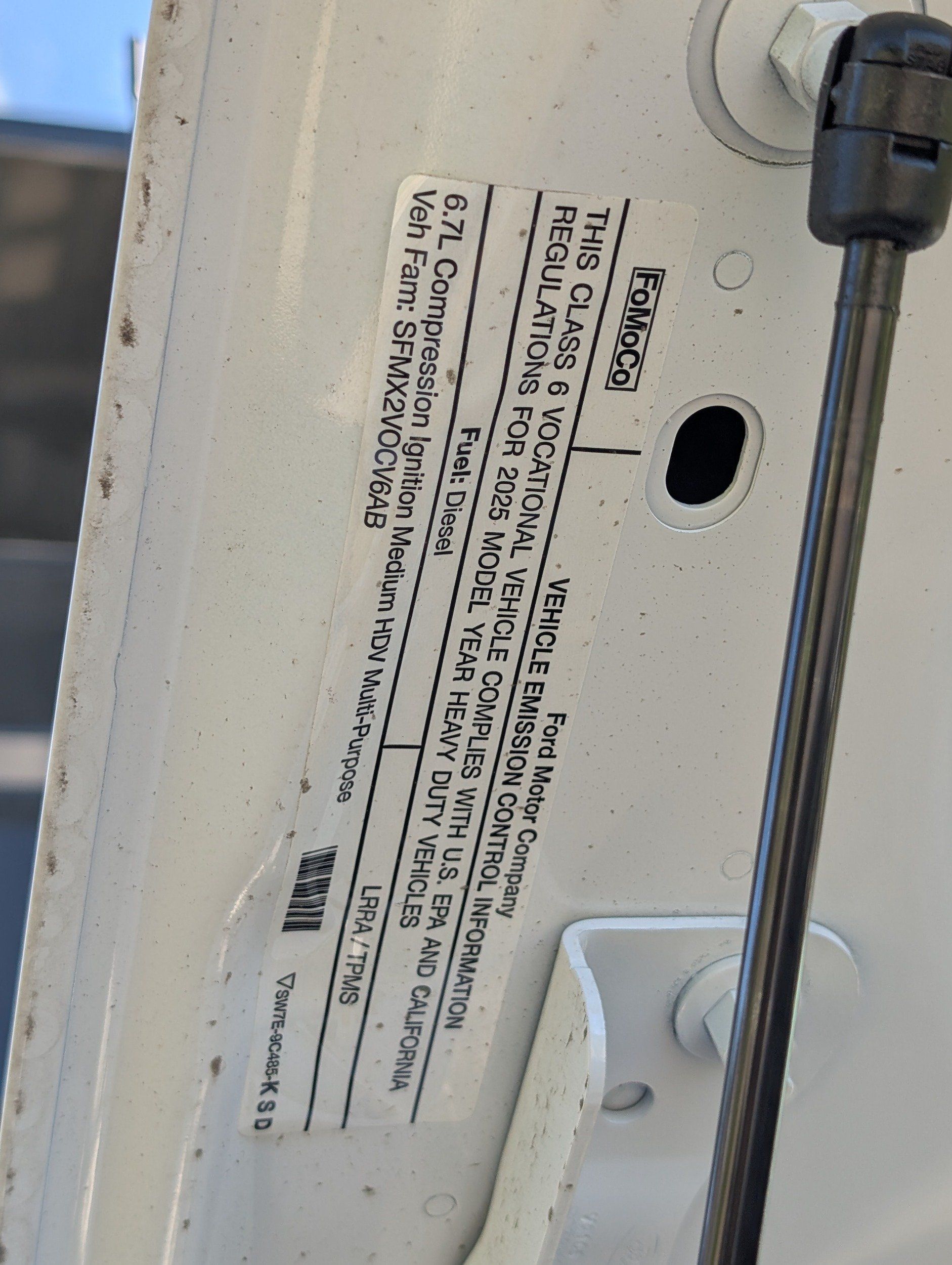 2025 Ford F-600 Super Duty Chassis Cab XL - Photo 76