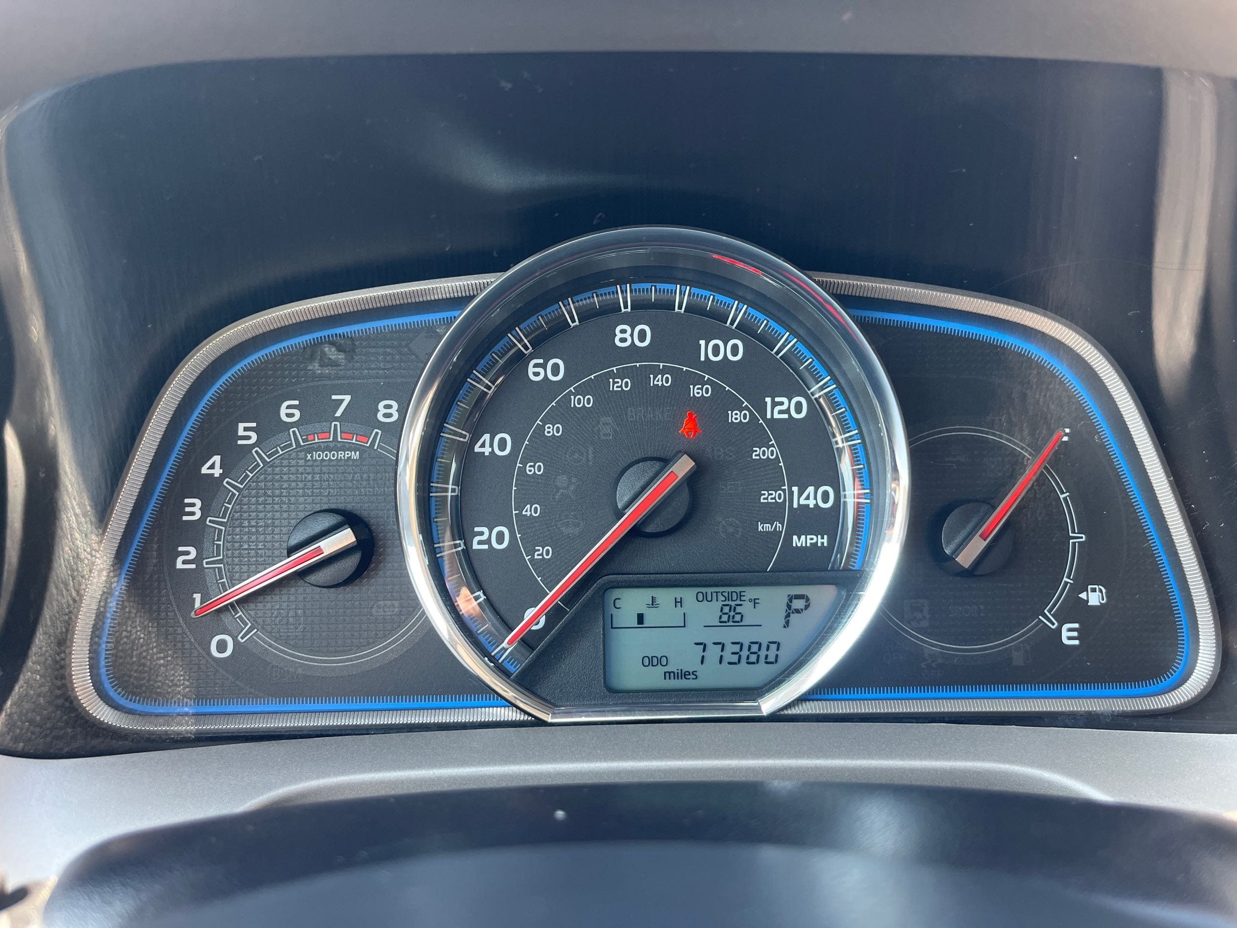 2013 Toyota RAV4 Limited - Photo 28