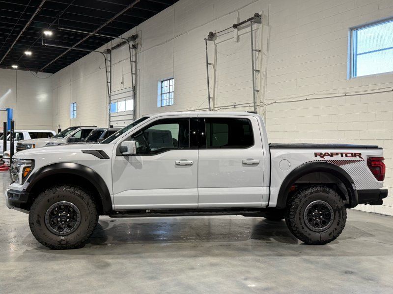 2025 Ford F-150 Raptor, photo 2
