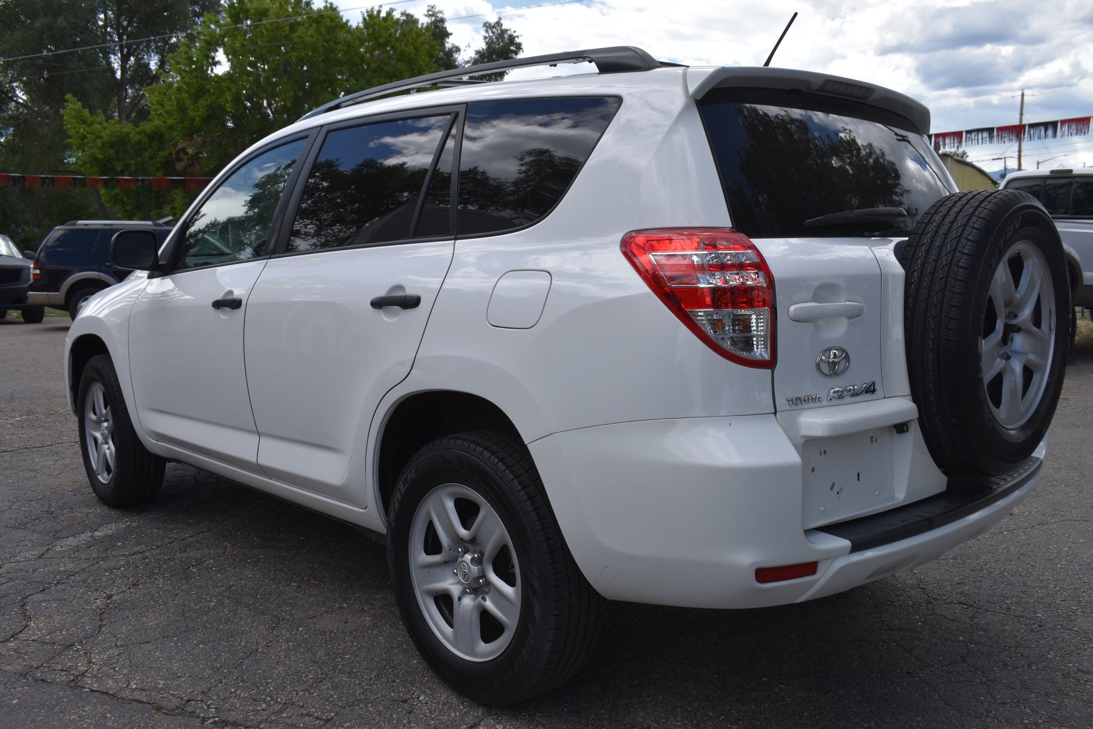 2010 Toyota RAV4 Base photo 3