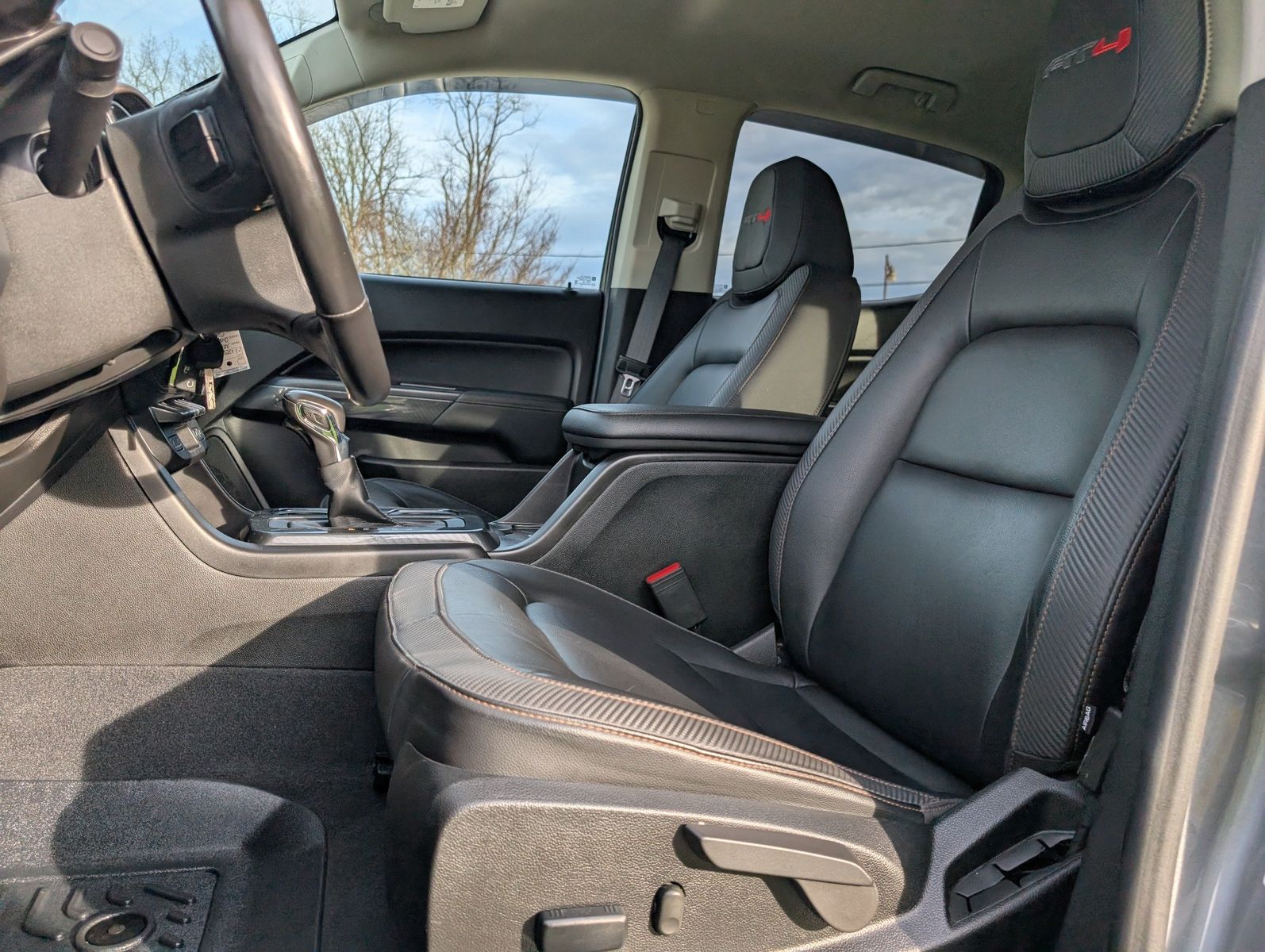2022 GMC Canyon 47