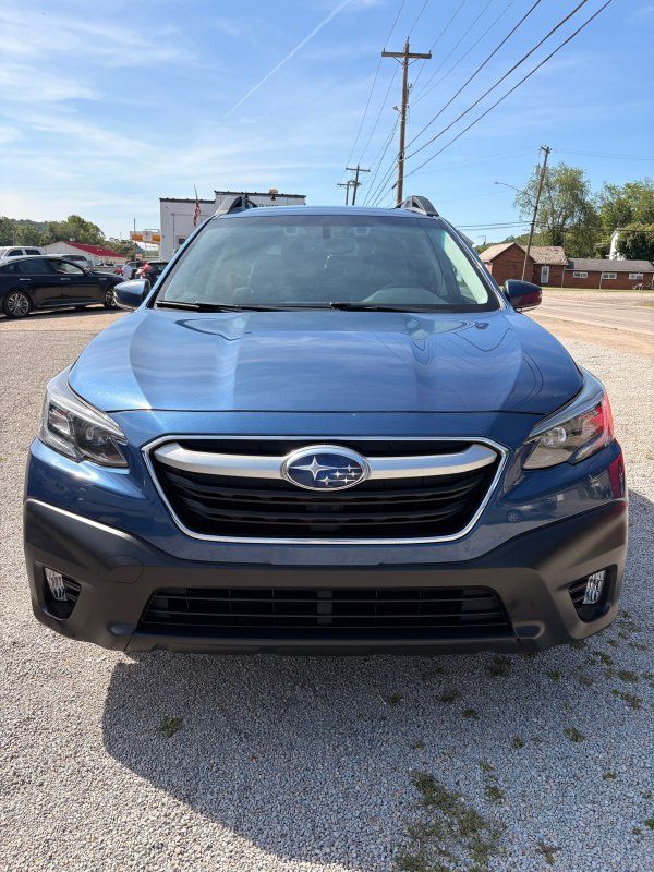 2020 Subaru Outback Premium's photo