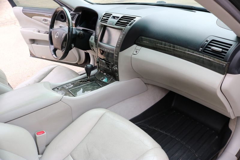 2009 Lexus LS 460 AWD | Victory Motors of Colorado
