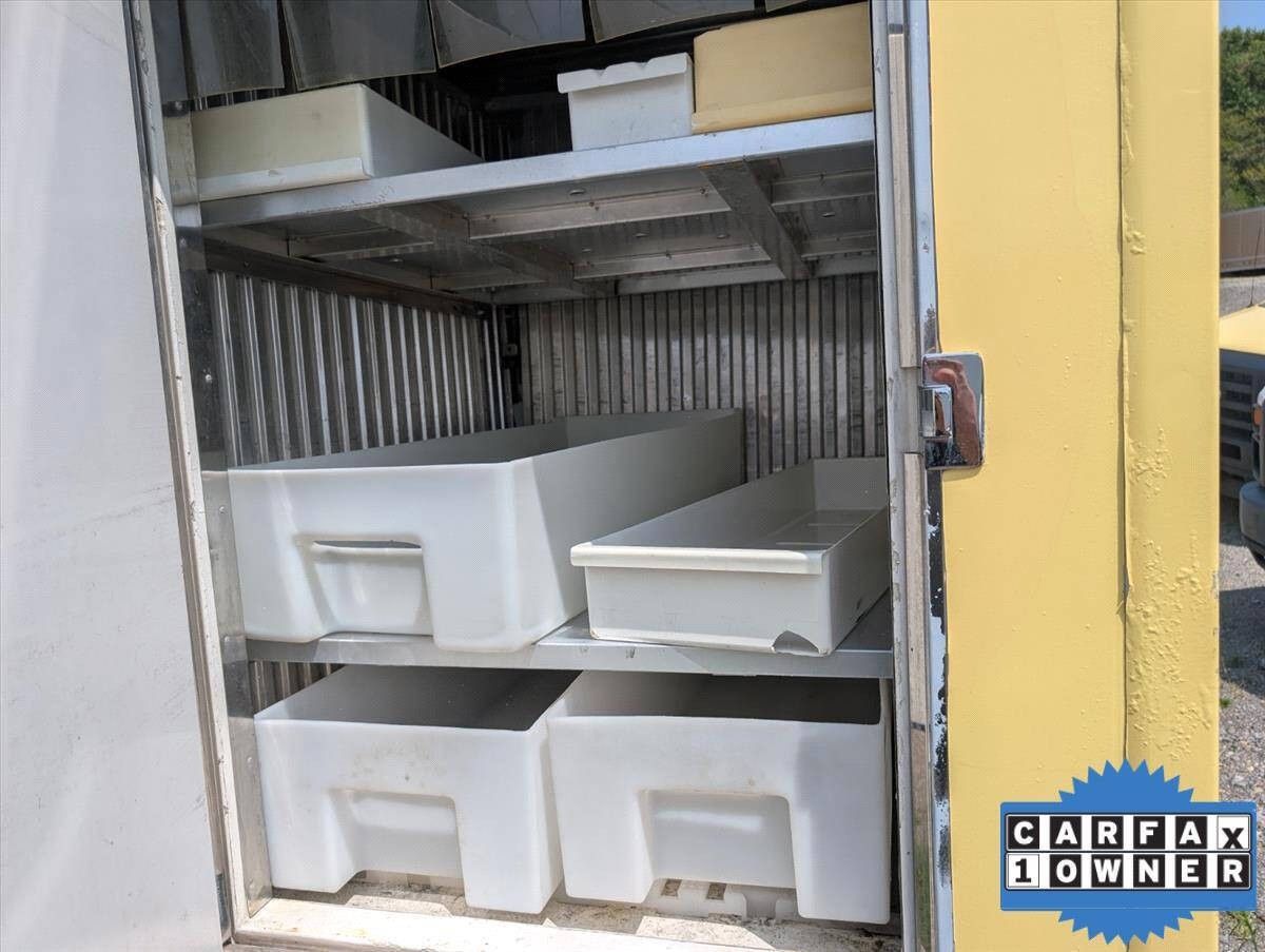 2019 Ford E-Series Chassis 27