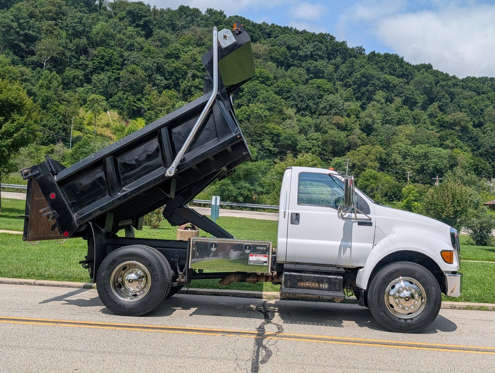 2015 Ford F-750 6