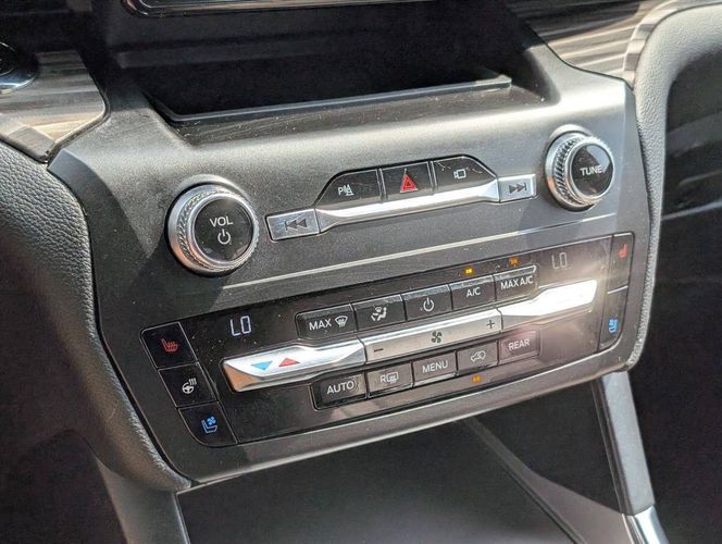 2020 Ford Explorer Hybrid Limited photo 52