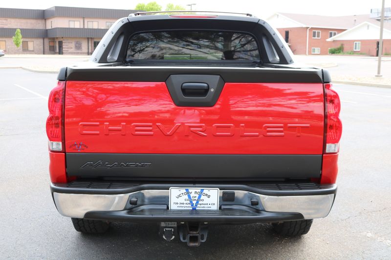 2004 Chevrolet Avalanche Z-71 | Victory Motors of Colorado