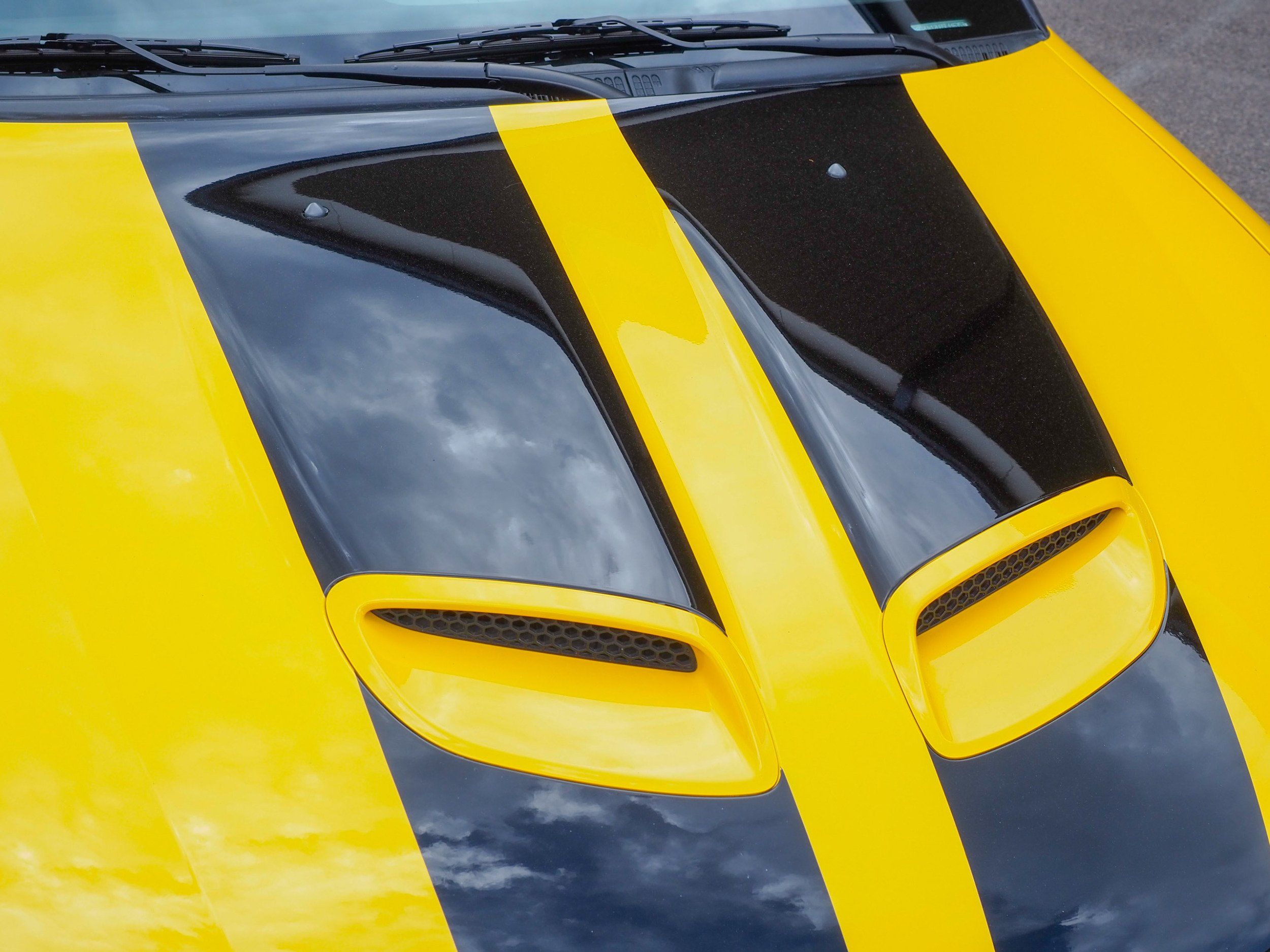 2005 Pontiac GTO Yellow 