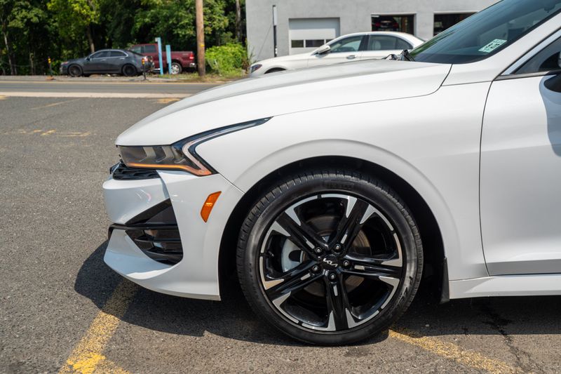 White 2023 Kia K5 Sedan Front-Wheel Drive 8-Speed Automatic