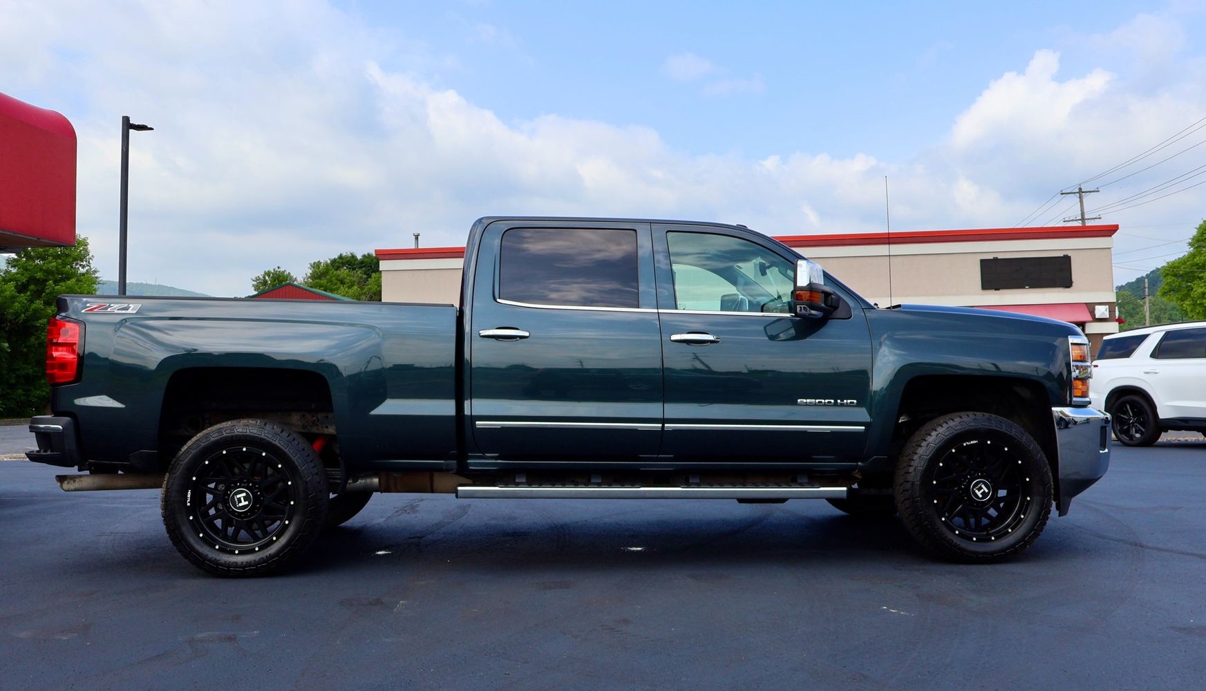 2017 Chevrolet Silverado 2500HD LTZ - Photo 8