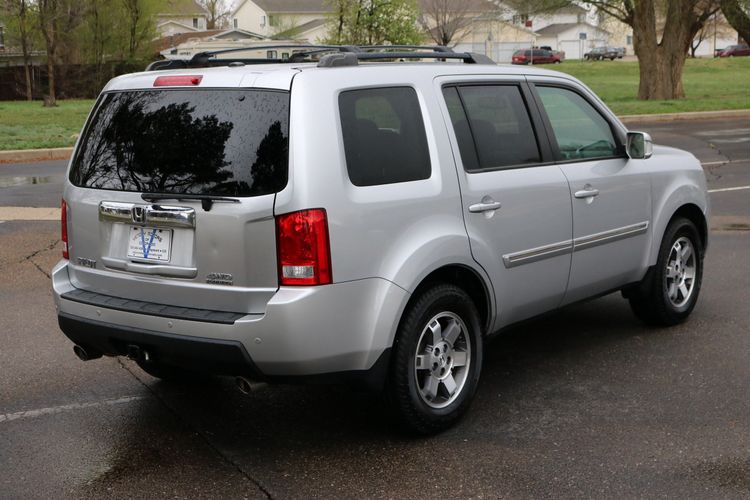 2011 Honda Pilot Touring | Victory Motors of Colorado