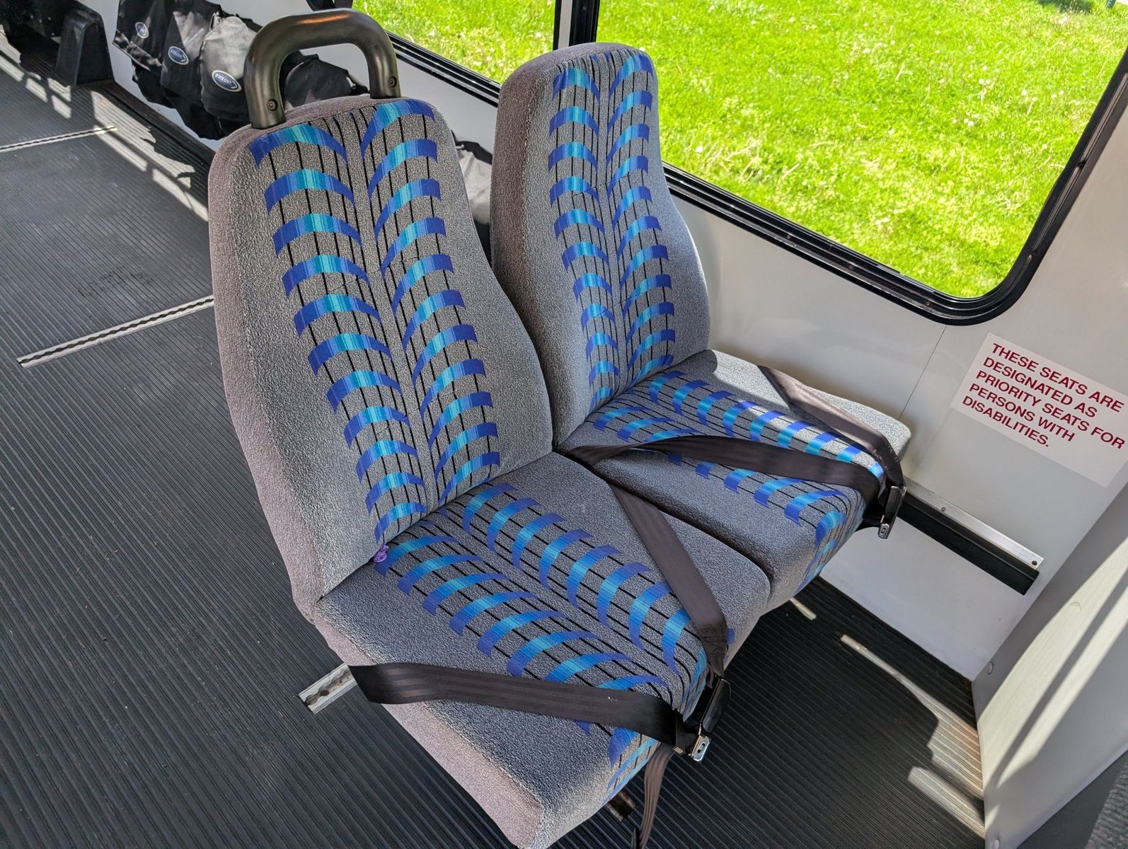 2007 Ford E-450 Cutaway 68