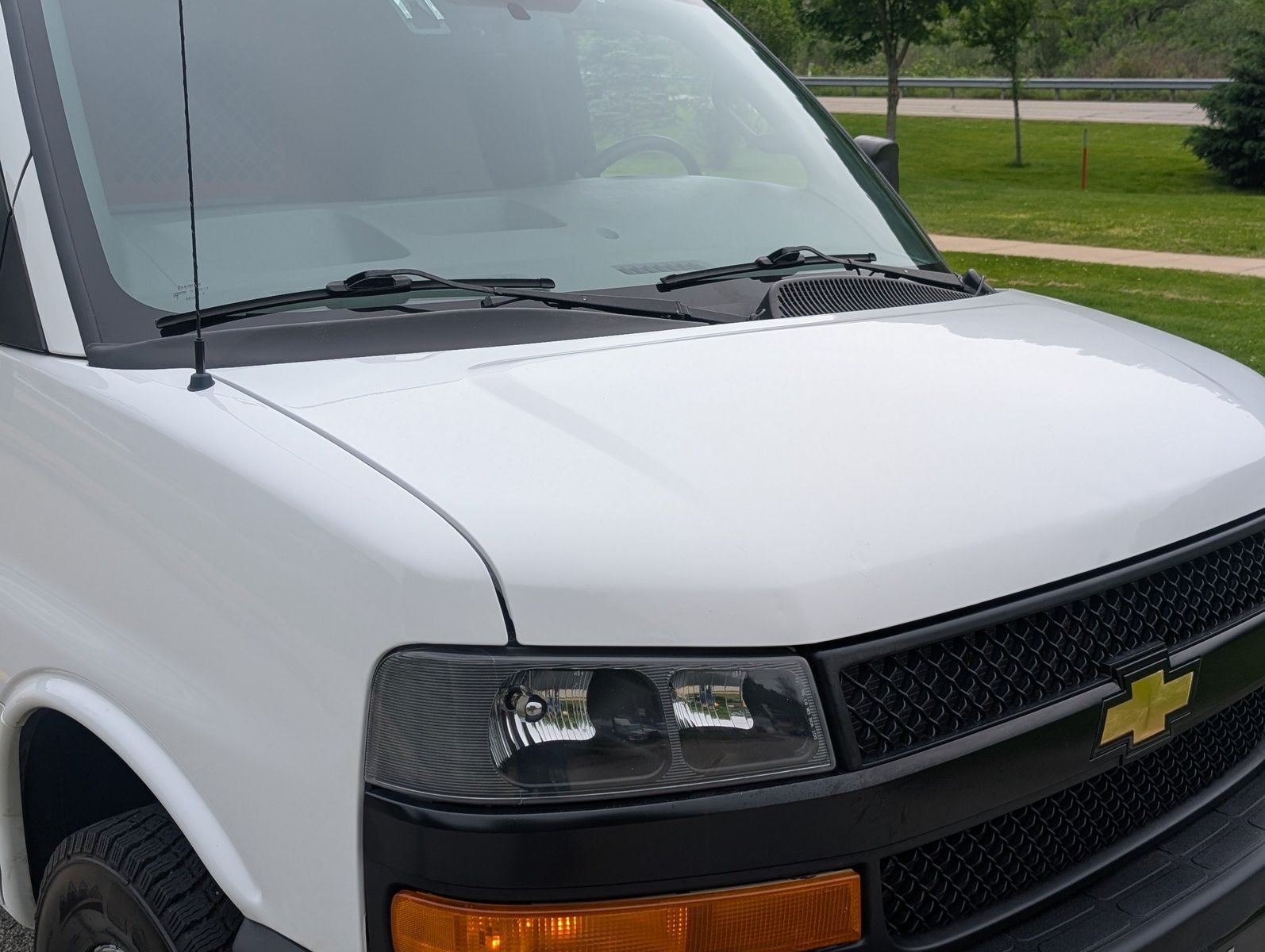 2019 Chevrolet Express 2500 27