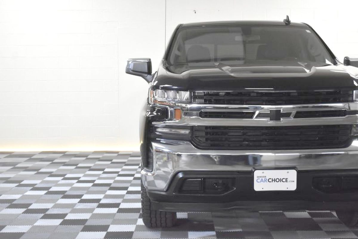 2020 Chevrolet Silverado 1500 4WD Crew Cab Short Bed LT