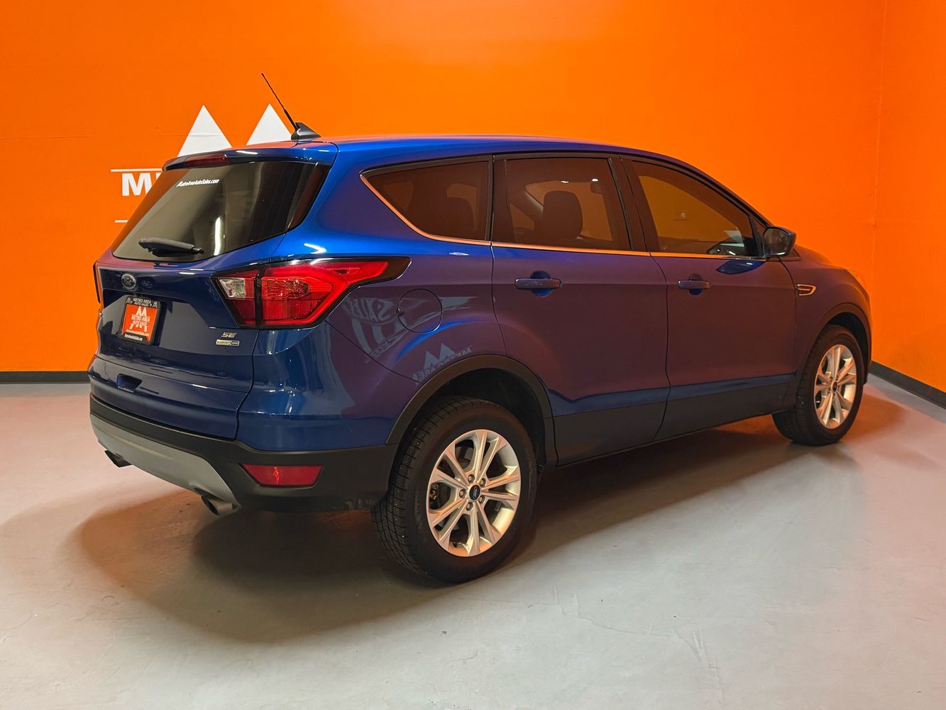 2019 Ford Escape SE photo 2