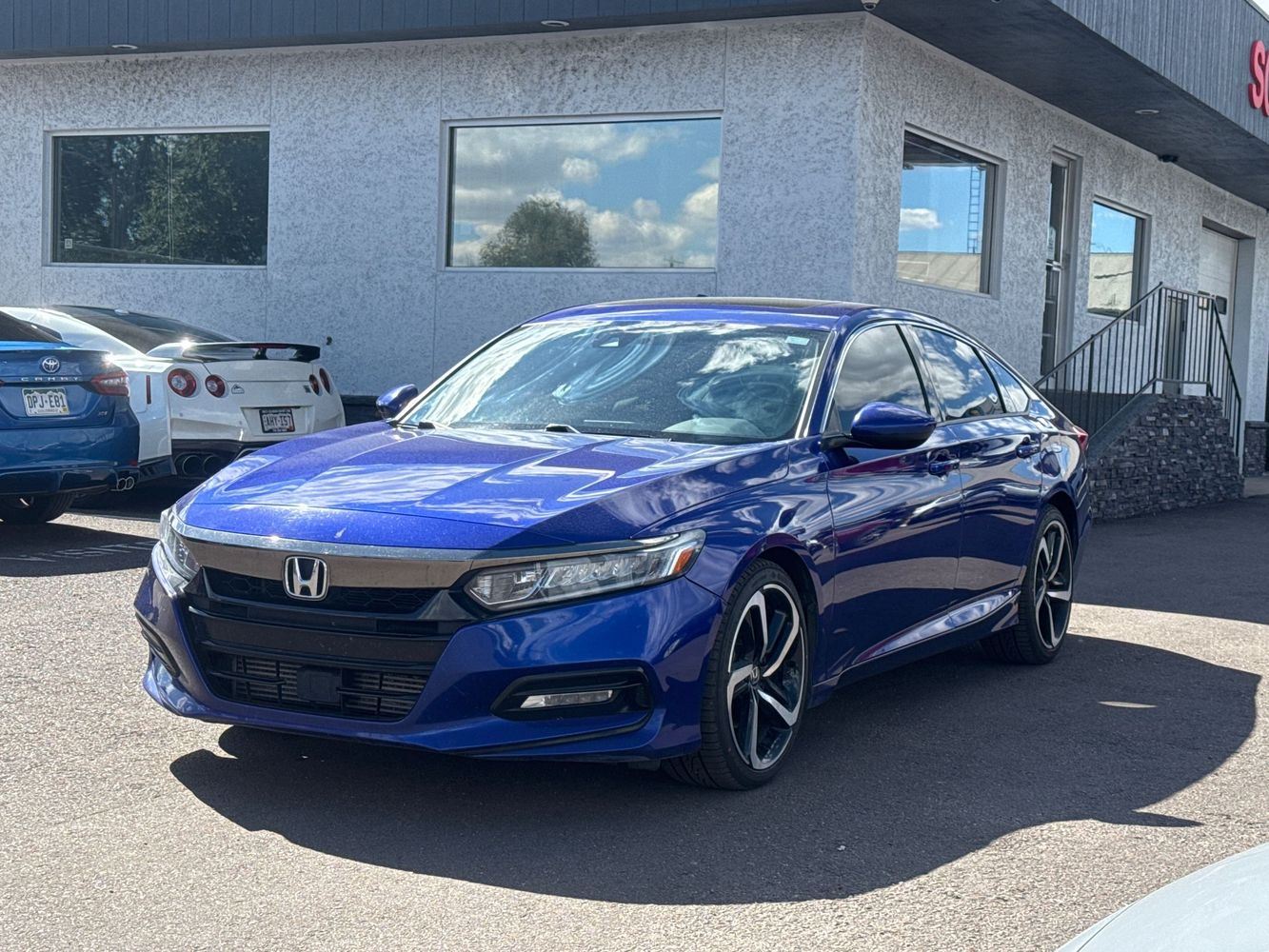 2018 Honda Accord Sport 2.0T photo 3